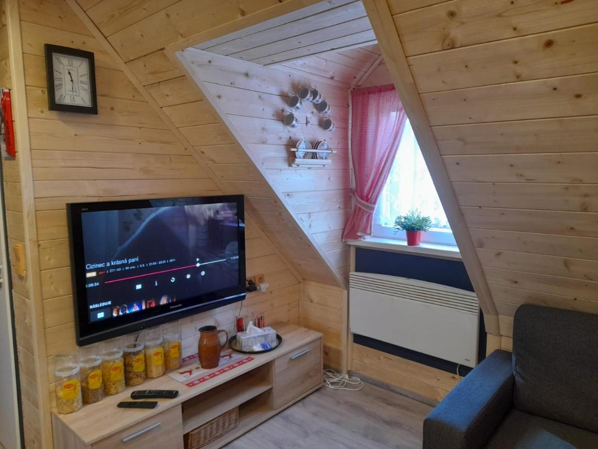 Вилла Roubenka U Potoka Vyprachtice Экстерьер фото